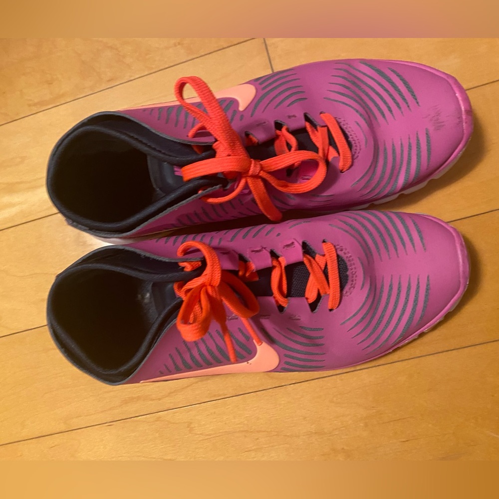 Nike Size 5.5M Sneakers